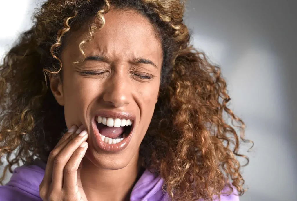When to See a Dentist for Persistent Tooth Pain and Sensitivity High-wycombe